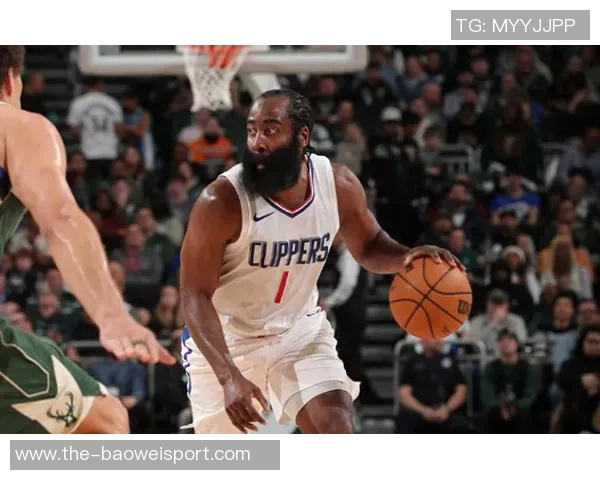 哈登半场表现低迷仅得11分负值惨淡球队遭遇重创 哈登半场表现低迷仅得11分负值惨淡球队遭遇重创